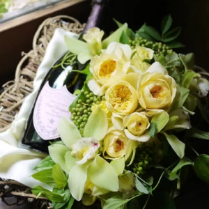 開業祝い 結婚祝い 還暦祝い[ドンペリロゼ 花ギフト]シャンパンの女王ピンドンとイエローカラーのプレミアムセット