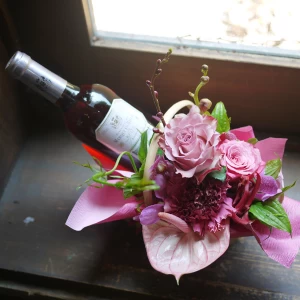 母の日人気ギフト[ワイン 生花 プレゼント] バラとカーネーションの赤ワインセット